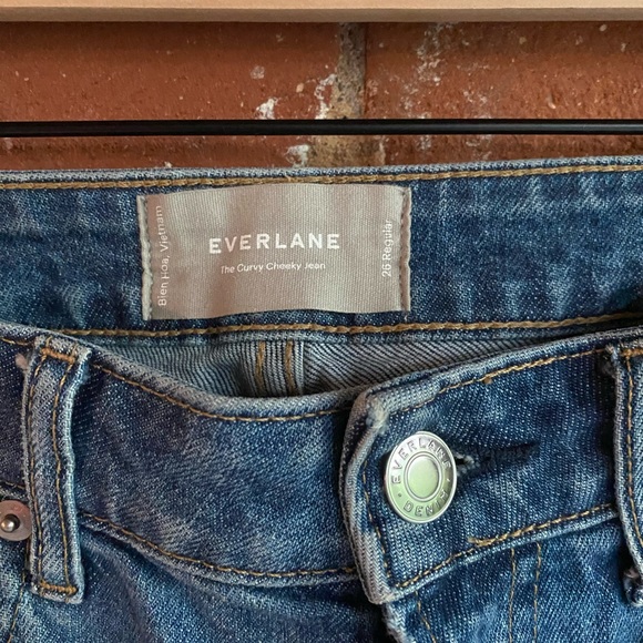 The Curvy Cheeky Jean - Picture 3 of 5